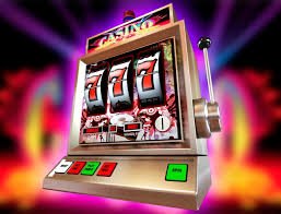 Live casino table and slot game showcase on qqmamibet login